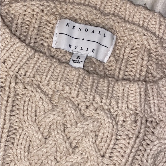 Cropped sweater - Picture 2 of 2